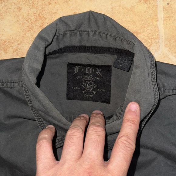 NWT Fox button long sleeve shirt top - Picture 4 of 5